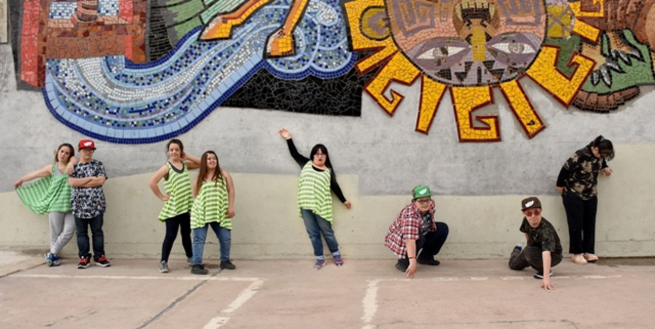 imagen El elenco de teatro "Abremundos" actuará en la Facultad de Educación