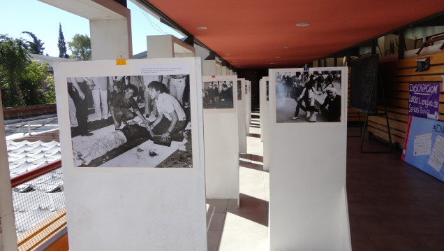 imagen Exhiben fotografías sobre la dictadura cívico-militar