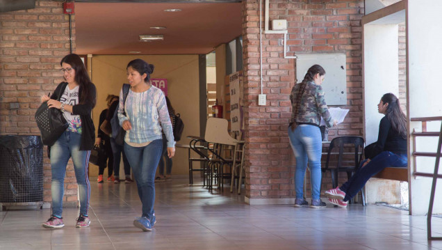 imagen Concursan un Adjunto semiexclusivo interino para Práctica IV del Profesorado de Educación para Personas Sordas