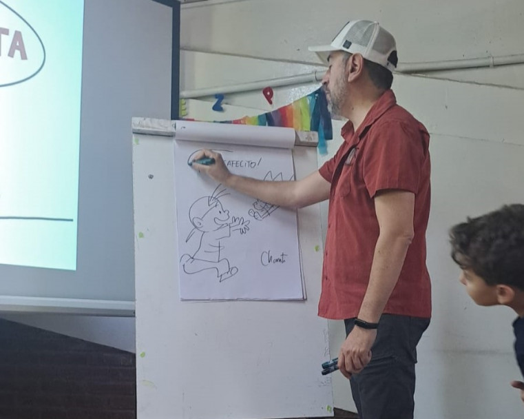imagen Chanti ofreció un taller de historietas en la Escuela Carmen Vera Arenas