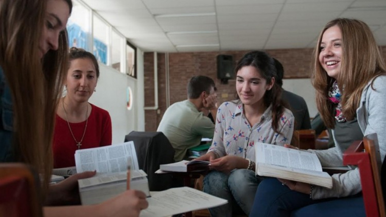 imagen Beca pre profesional para estudiantes avanzados de nivel inicial