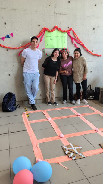 imagen Estudiantes celebraron su día con música, juegos y sorteos