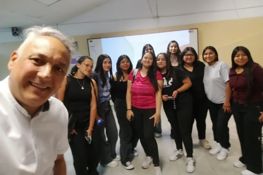 imagen Cuando la oralidad se convierte en conocimiento: estudiantes de "Lectura y Escritura en la Universidad" mostraron sus presentaciones académicas innovadoras