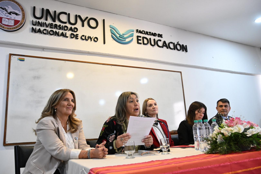 imagen Asumieron las nuevas autoridades de la Facultad de Educación de la UNCuyo