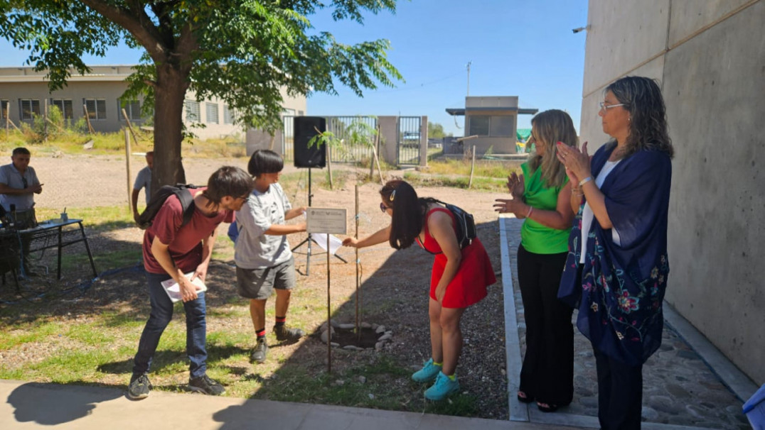 imagen Ana Sisti: "Nuestra Facultad tiene la convicción irrenunciable de defender, reivindicar y educar en pos de un paradigma de derechos"