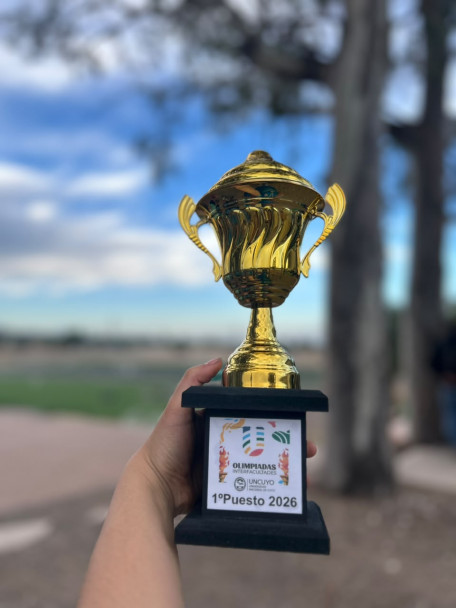 imagen El equipo de fútbol femenino de la FED salió campeón de las Olimpiadas Interfacultades