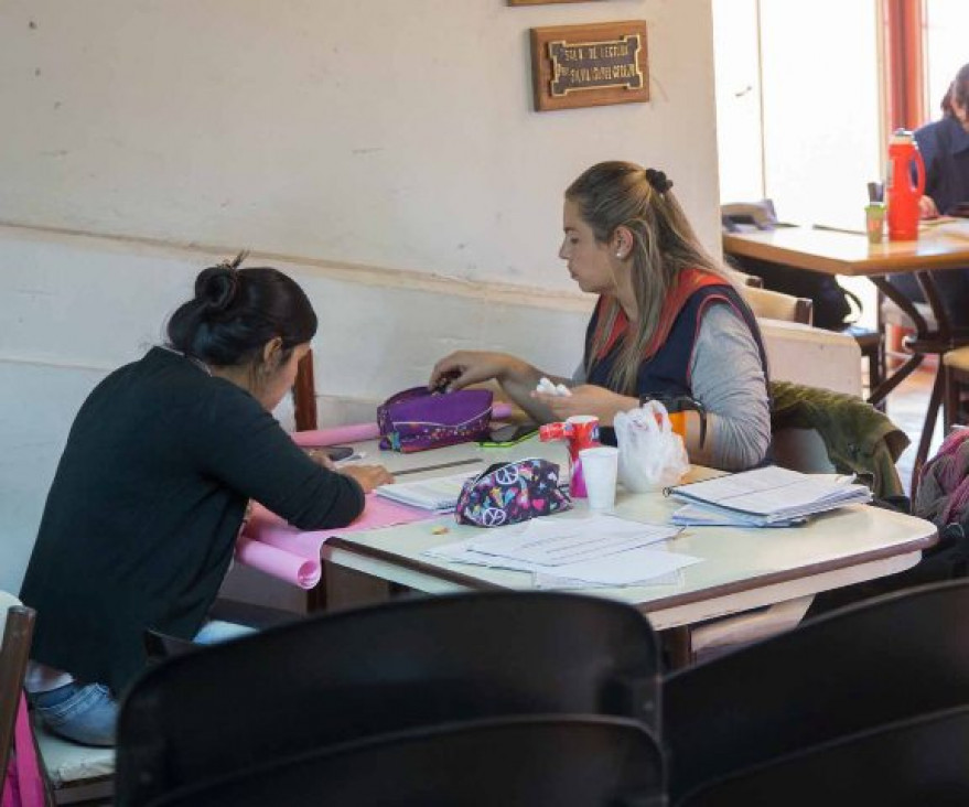 imagen Otorgarán tres becas para ser tutores en residencias de Primaria