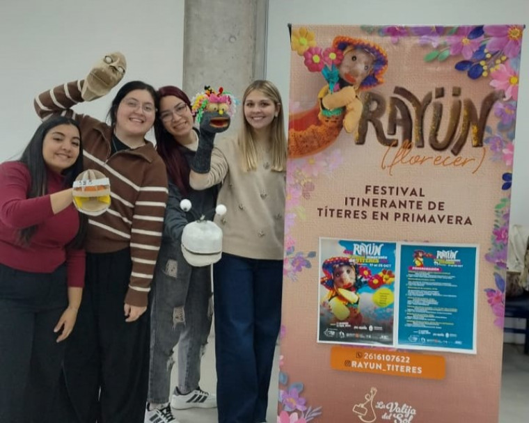 imagen Estudiantes de Educación Inicial exploraron el títere como recurso expresivo