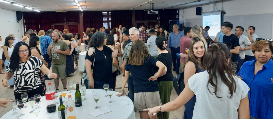 imagen La Facultad de Educación despidió el año en su tradicional brindis