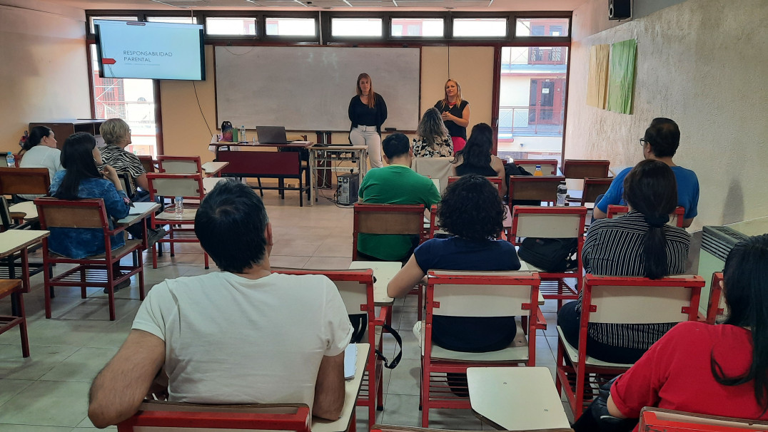 imagen Abordaron la responsabilidad parental en un taller