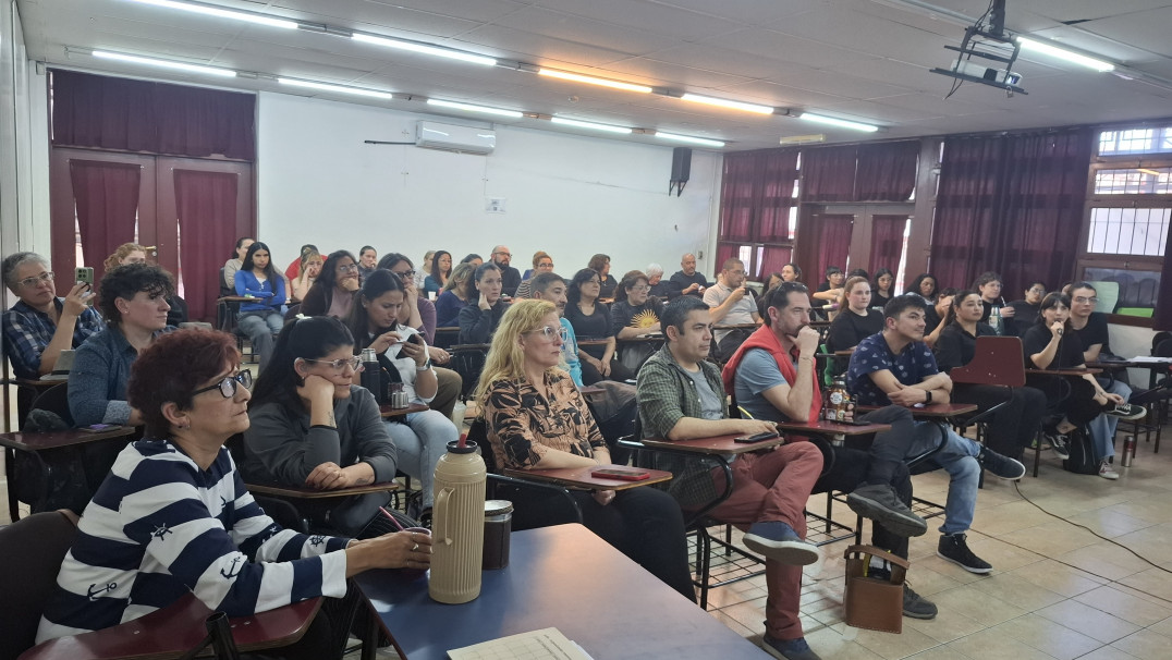 imagen El fundador del Festival Internacional de Cine Sordo en Argentina visitó la UNCuyo
