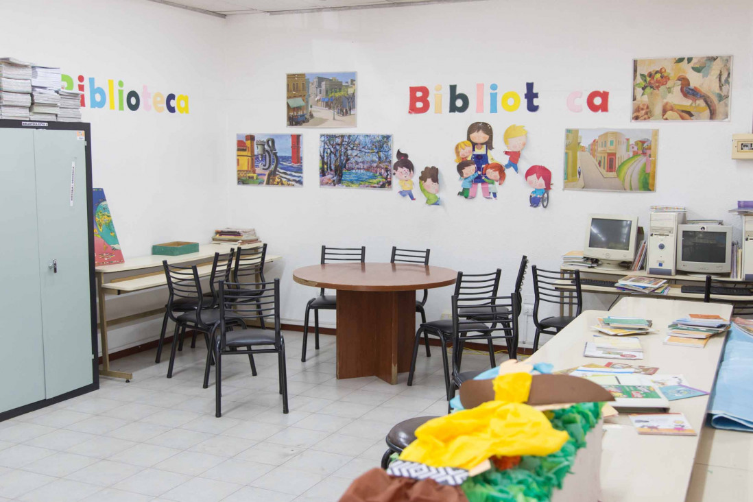 imagen Seleccionarán una persona para trabajar en la Biblioteca de la Escuela Carmen Vera Arenas