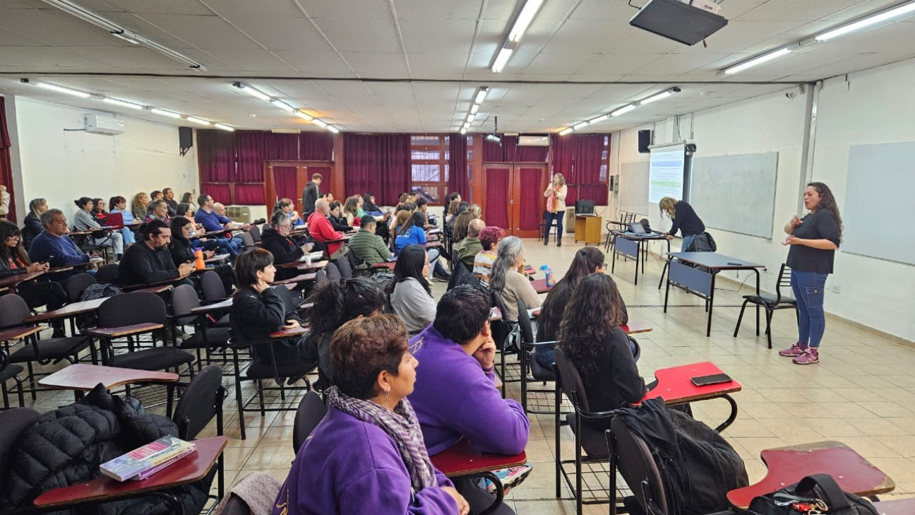 imagen Asamblea sobre presupuesto universitario reunió a la comunidad de la Facultad de Educación