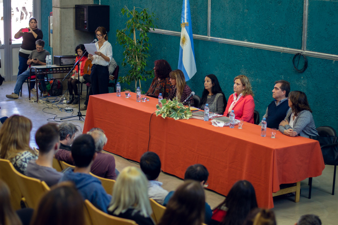 imagen Reflexionaron sobre universidad, derechos humanos y formación