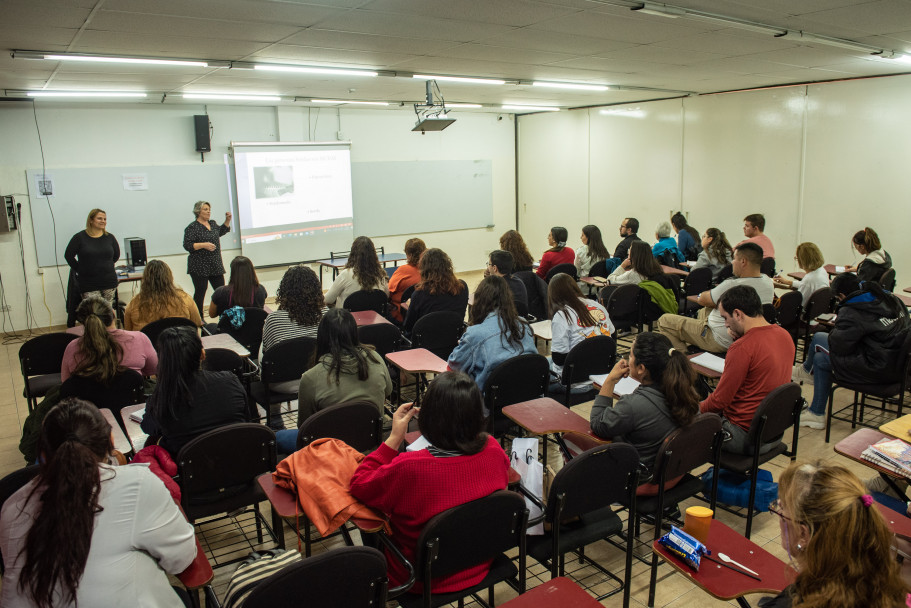 imagen Comenzó el curso anual de Lengua de Señas Argentina 
