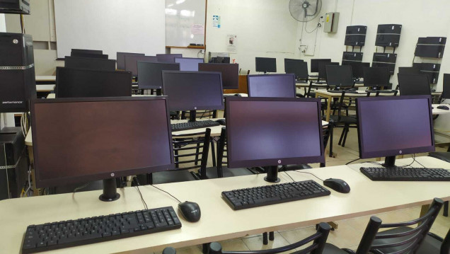 imagen Cuarenta nuevas computadoras están disponibles en la sede Centro