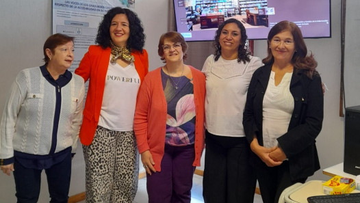 imagen Egresaron dos nuevas licenciadas en Documentación y Gestión de la Información 