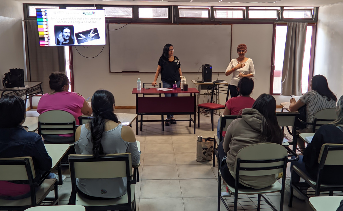 imagen Comenzó una nueva edición del curso anual de Lengua de Señas Argentina