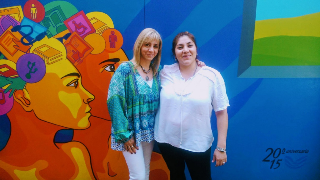 imagen La profesora Eliana Ángela junto a la estudiante Adriana Leguizamón
