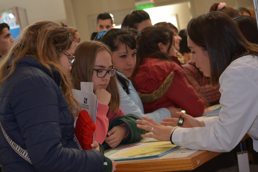 imagen Becarán a estudiantes informadores para Expo 2019 y Facultad Abierta