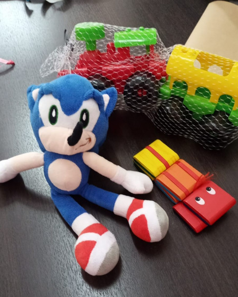 imagen Entregaron donaciones por el Día de las Infancias