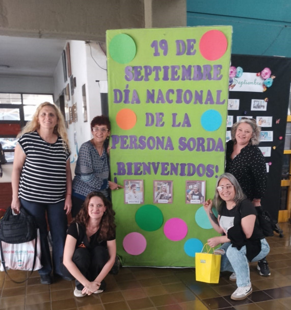 imagen Lengua y Cultura Sorda: realizaron una jornada de interacción en la Escuela Pavón