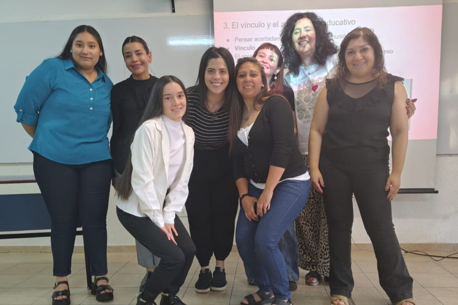 imagen Cuando la oralidad se convierte en conocimiento: estudiantes de "Lectura y Escritura en la Universidad" mostraron sus presentaciones académicas innovadoras