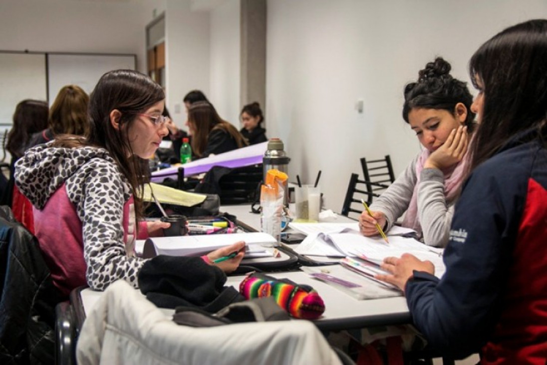 imagen Inscriben a estudiantes de planes no vigentes para nueva tutoría