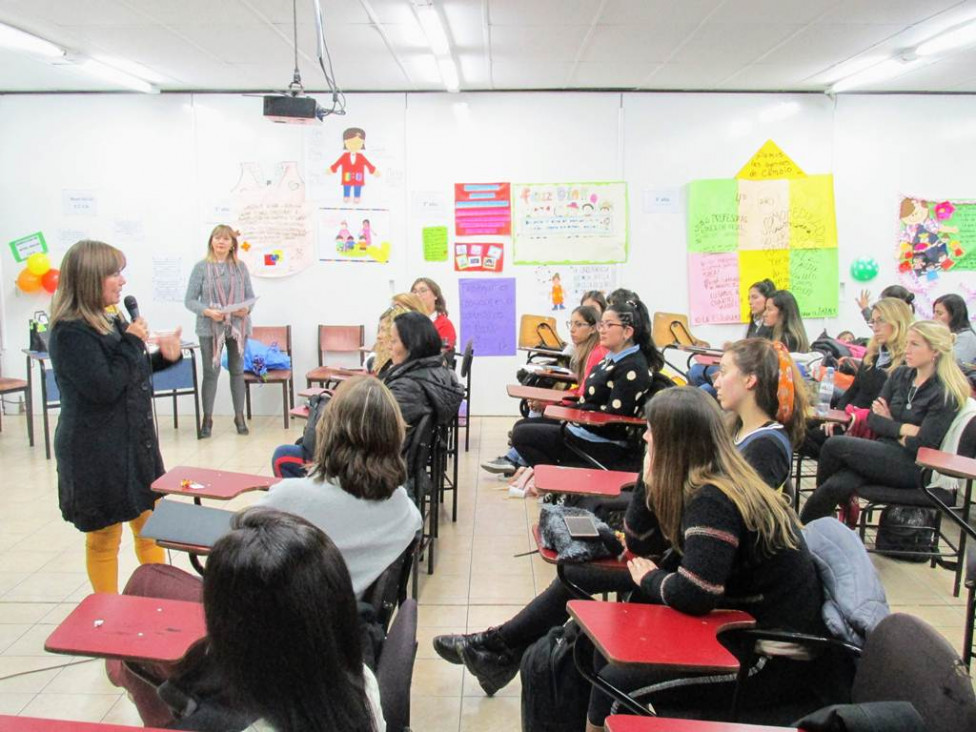 imagen Homenajearon a docentes y estudiantes de Nivel Inicial en su día