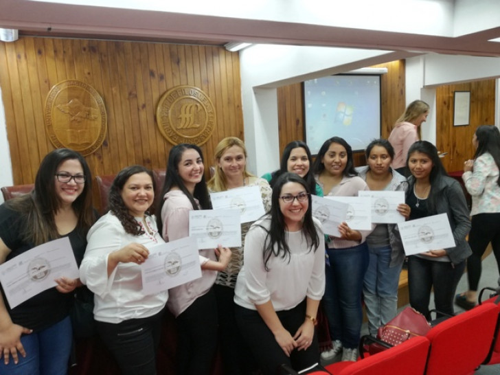 imagen Estudiantes de la Facultad recibieron sus certificados por curso "Inglés para la UNCUYO"
