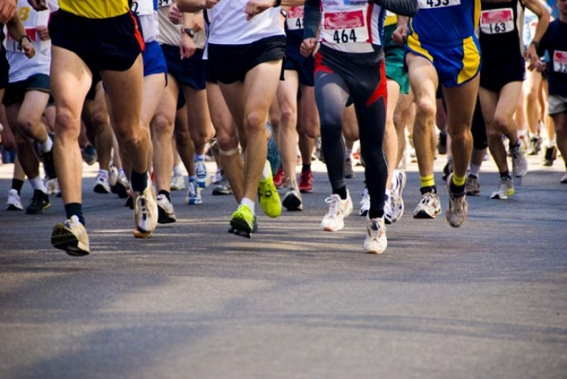imagen Invitan a participar de la Maratón UNCUYO 2015