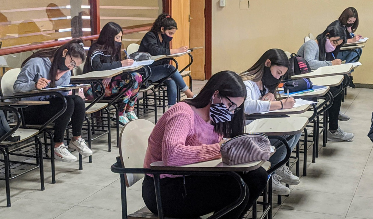 imagen Así se vivió la presencialidad en las mesas de exámenes de la Facultad 