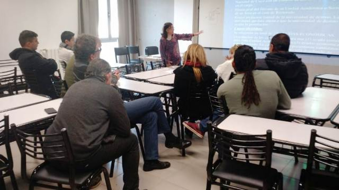 imagen Personal de la Facultad brindó charla en el marco de Intercambio Internacional