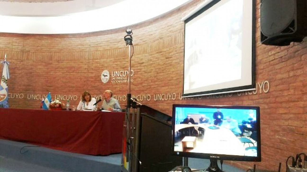 imagen Se realizó la Videoconferencia Internacional "A 100 años de la Revolución Rusa"