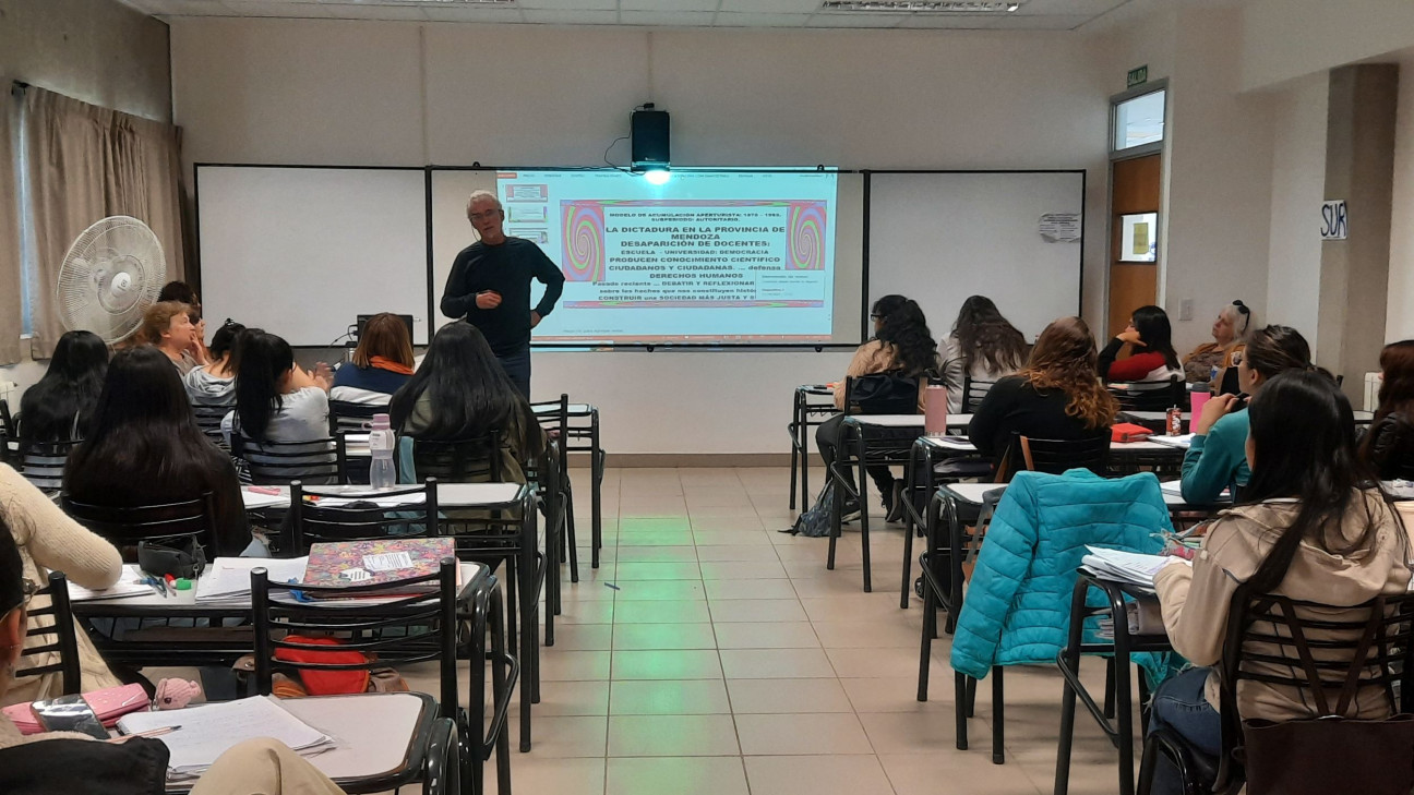 imagen Compartieron una clase sobre la desaparición de docentes en Mendoza durante la dictadura