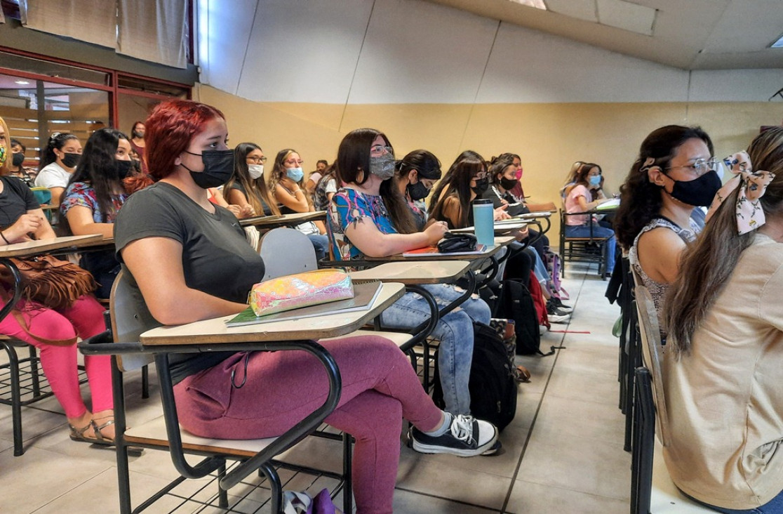 imagen Formarán en Derechos Humanos a estudiantes de primer año