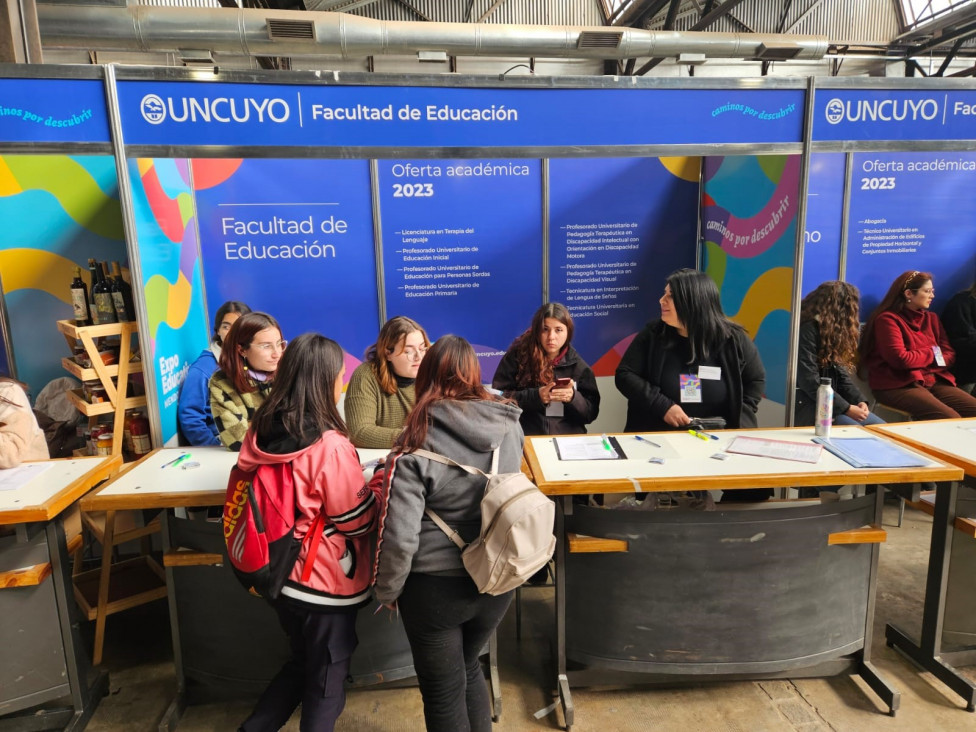 imagen La Facultad de Educación participa de la Expo Educativa 